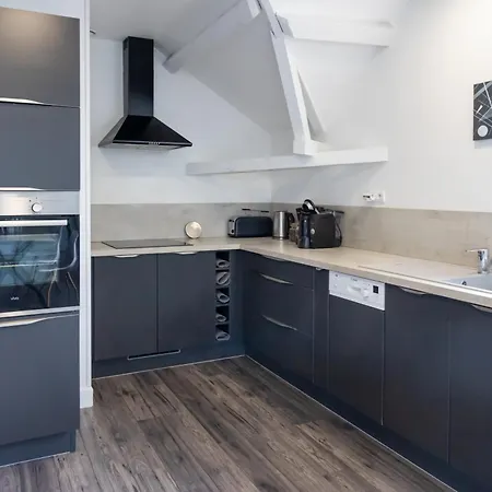 Le Loft ~ Proche Troyes ~ Gare * Sainte-Savine